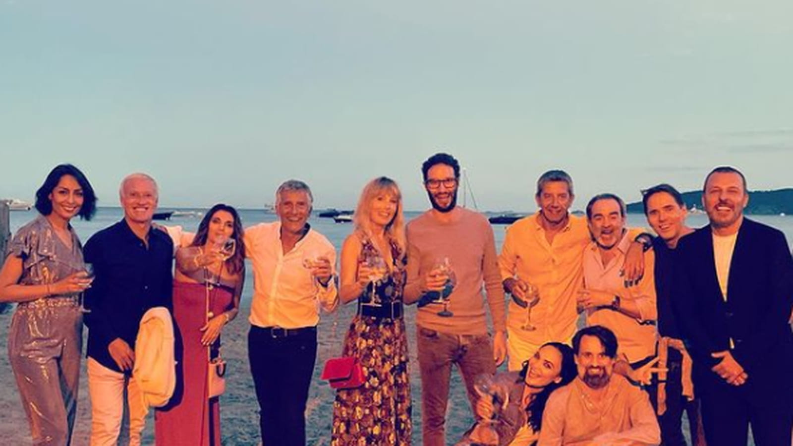 Leila Kaddour, Didier Deschamps, Claude Deschamps, Nagui, Mélanie Page, Manu Levy, Michel Cymes, Valérie Bègue, Bruno Solo et Jean Roch