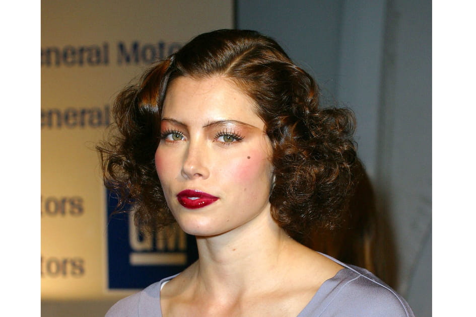 Jessica Biel et ses sourcils trop fins