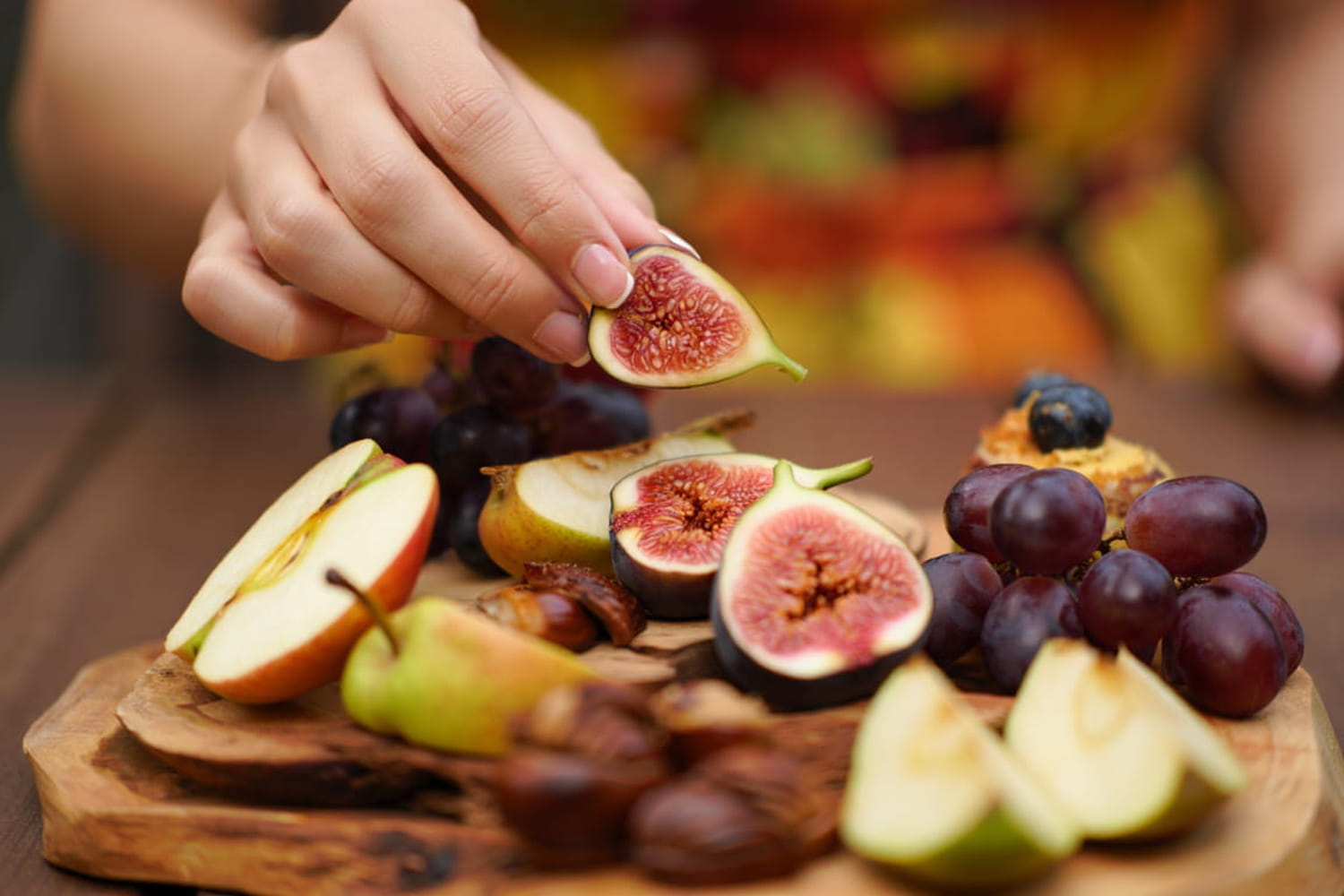 this autumn fruit reduces cholesterol and visceral fat