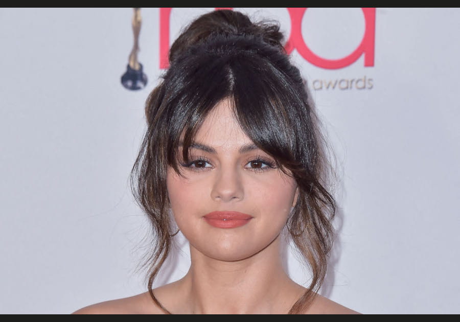 Le chignon flou de Selena Gomez
