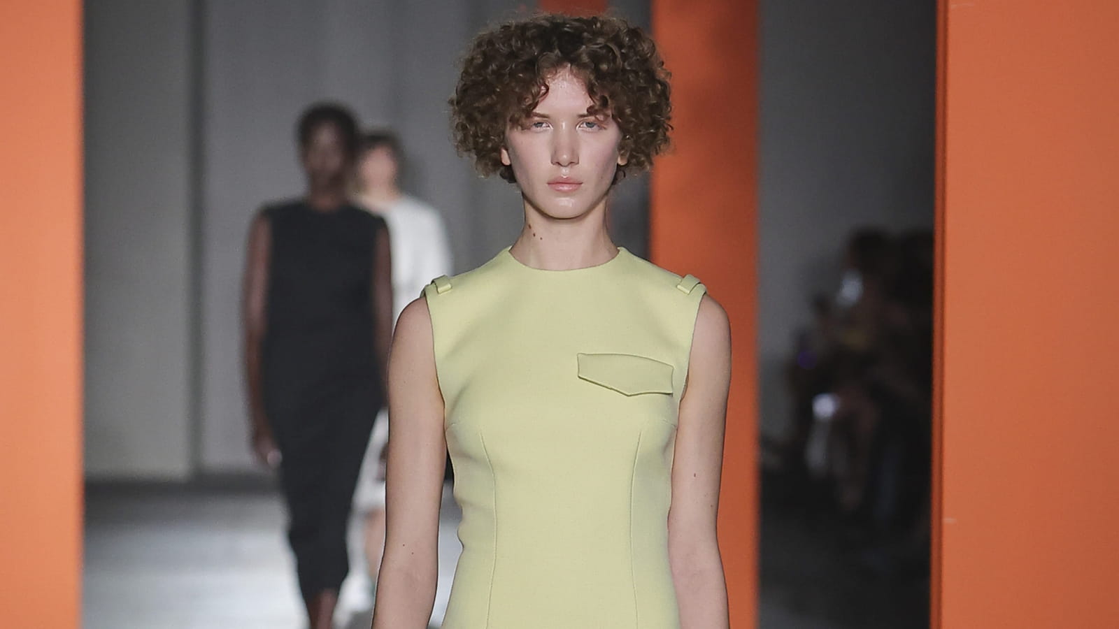 Look 28