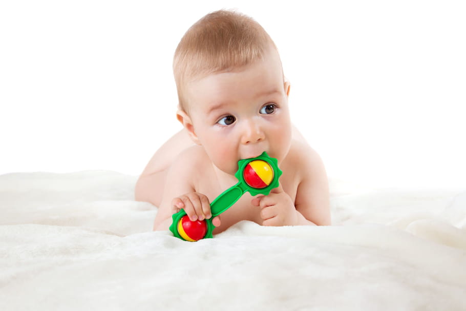 L'odorat et le toucher chez le bébé