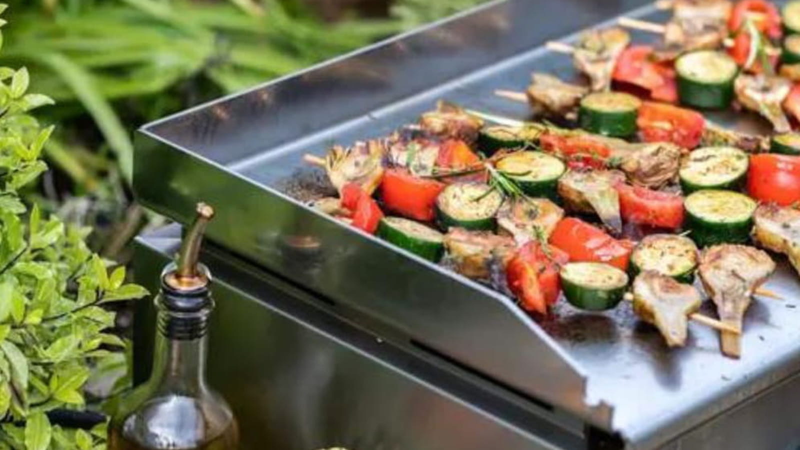 Brochettes estivales aux artichauts Petit violet Prince de Bretagne