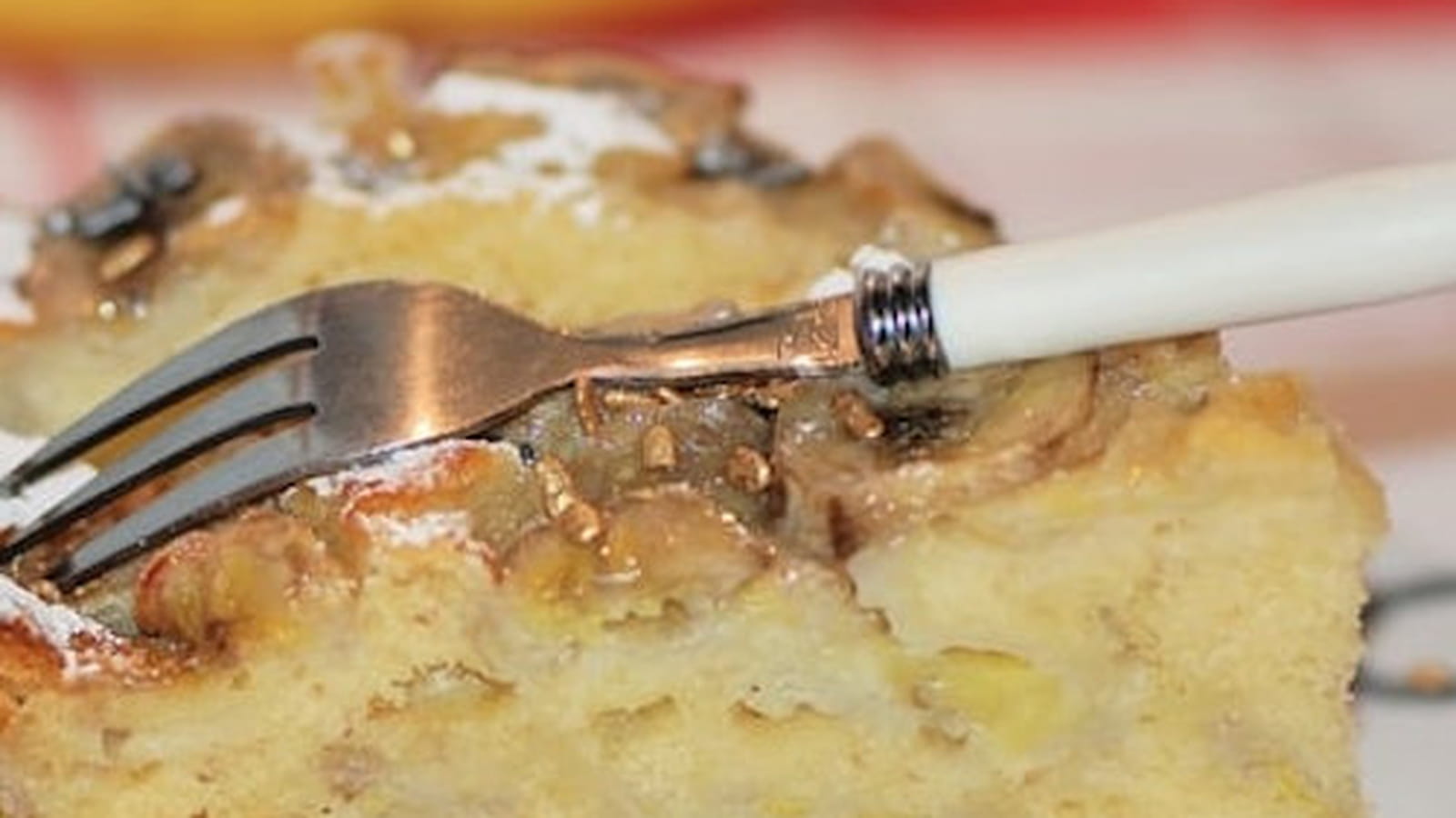 Gâteau à la banane et chocolat blanc moelleux