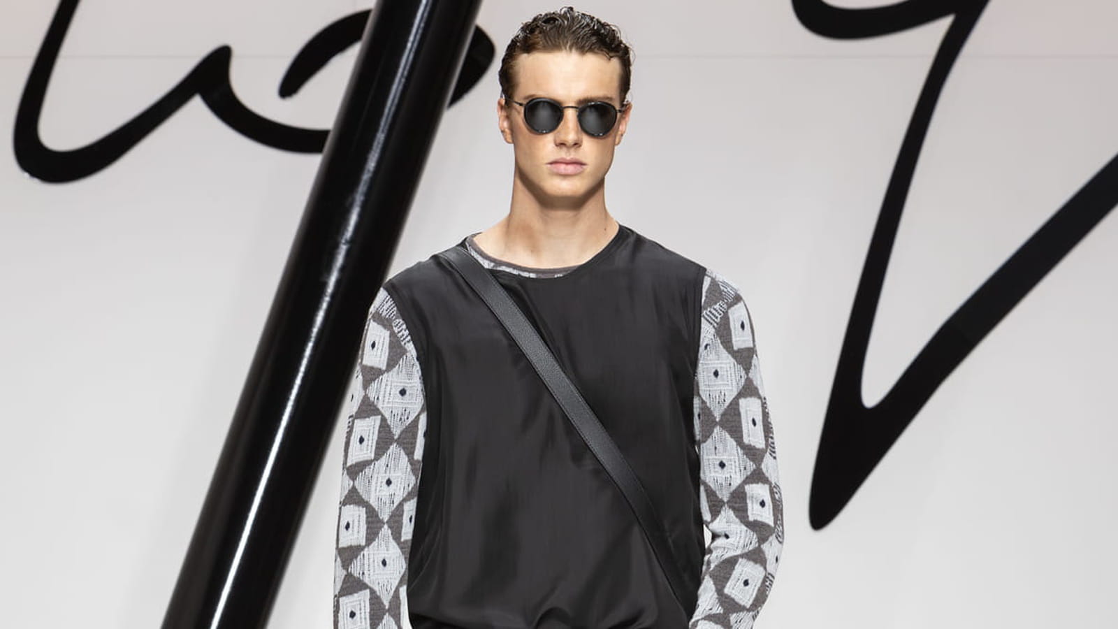 Look 10