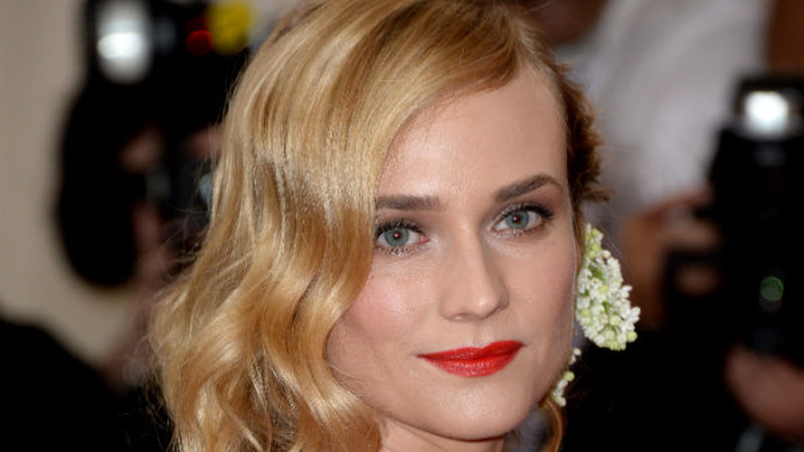 La queue-de-cheval lâche de Diane Kruger