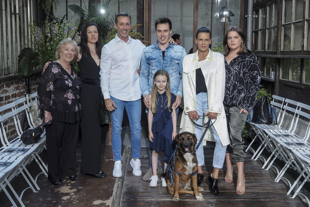 Tous sont venus assister au d&eacute;fil&eacute;