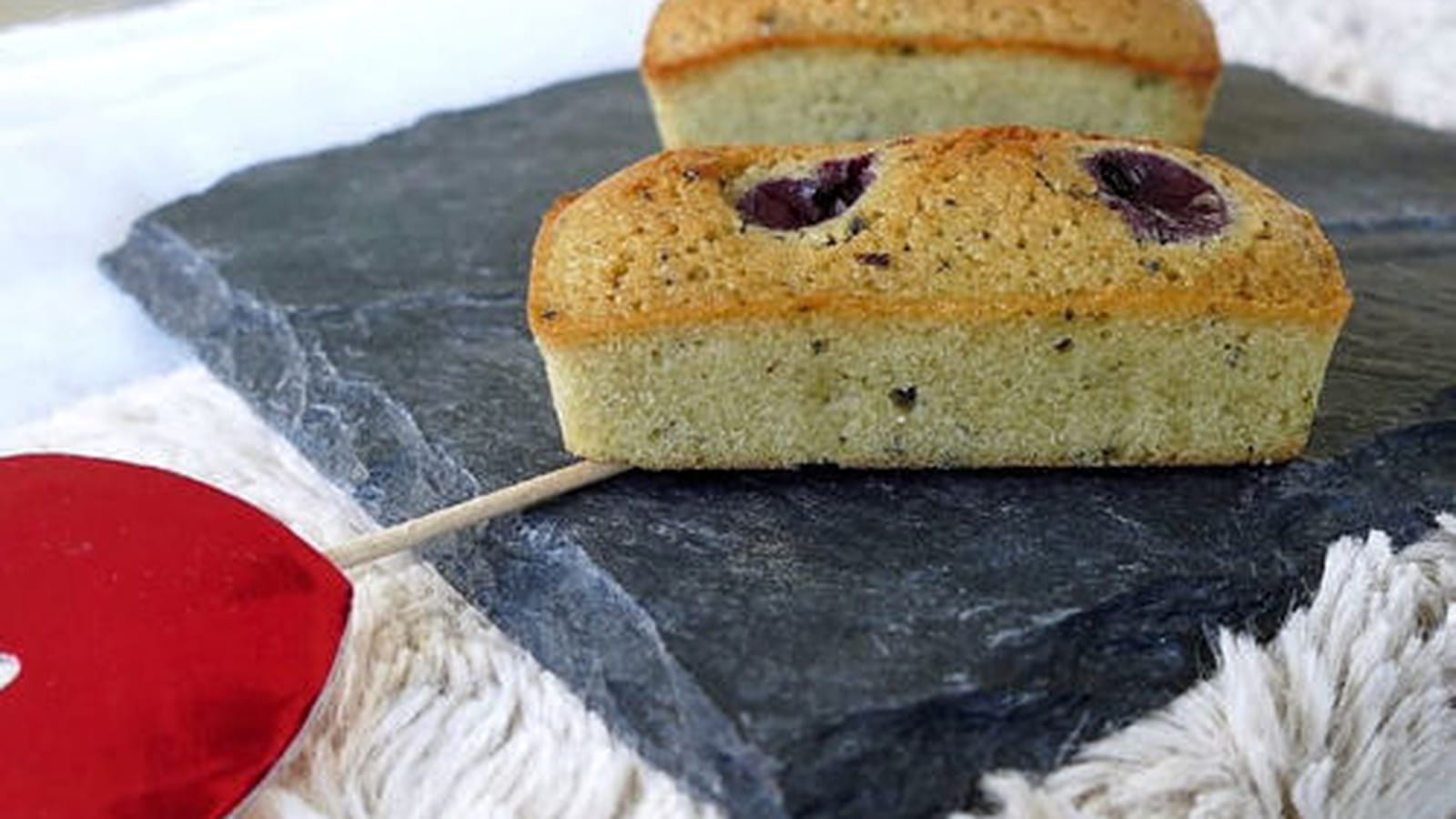 Financier cerise et thé Matcha