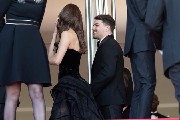 Iris Mittenaere et Antoine Dupont, très proches au Festival de Cannes