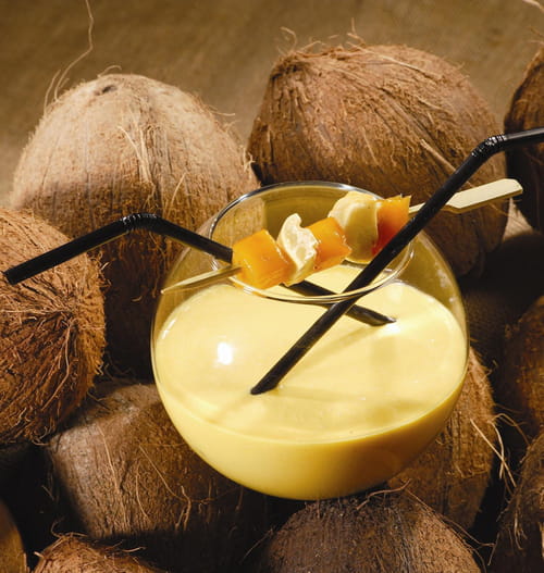 Cocktail coco, mangue, passion et guimauve
