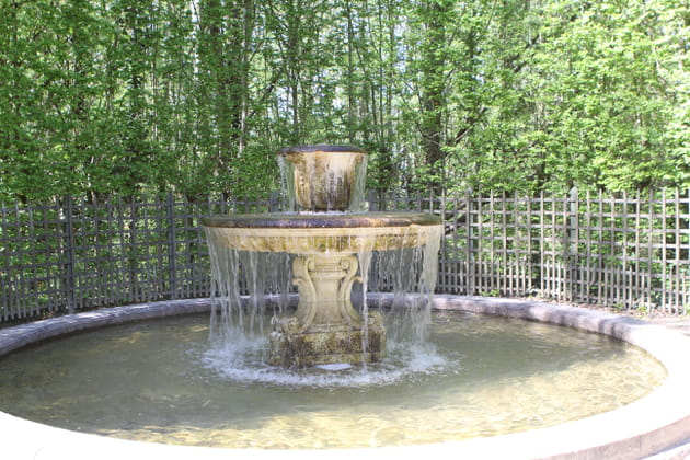 Fontaine cach&eacute;e