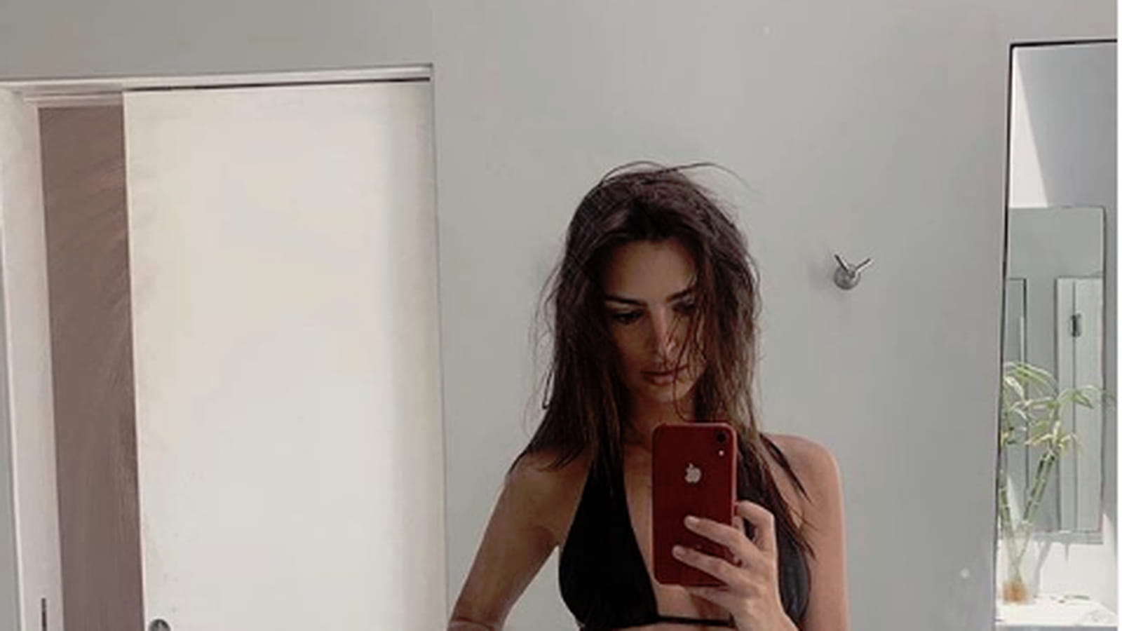 Emily Ratajkowski