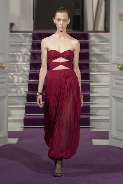 Look 50&nbsp;du d&eacute;fil&eacute; Valentino haute couture printemps-&eacute;t&eacute; 2024