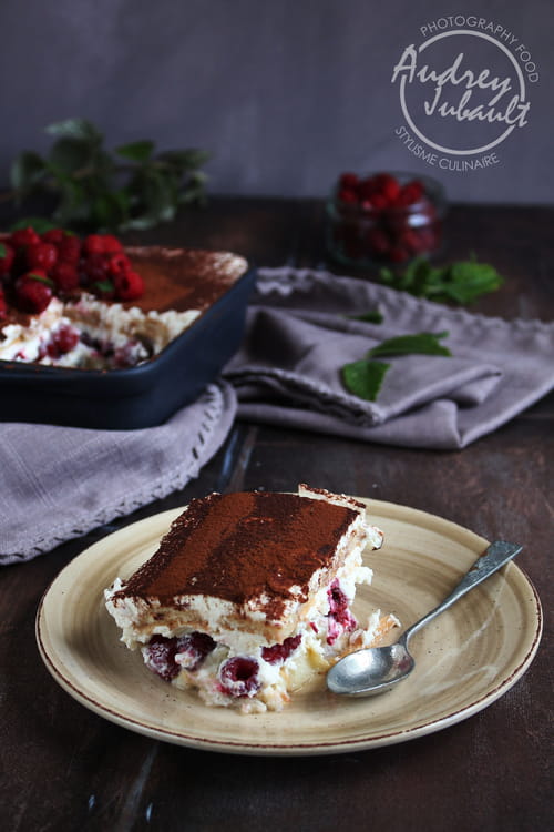 Tiramisu léger aux framboises et sirop de framboises-roses