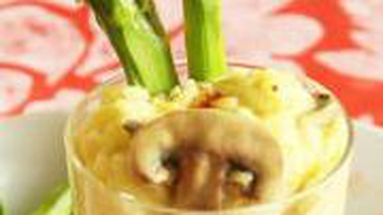 Risotto au safran accompagné d'asperges