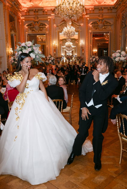 La fille d'Angela Bassett, Bronwyn Vance, et son cavalier Slater Vance rayonnent au Bal des Débutantes