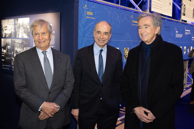 Jean-Francois Cop&eacute; entour&eacute; de Vincent Bollor&eacute; et Bernard Arnault &agrave; la soir&eacute;e du Figaro
