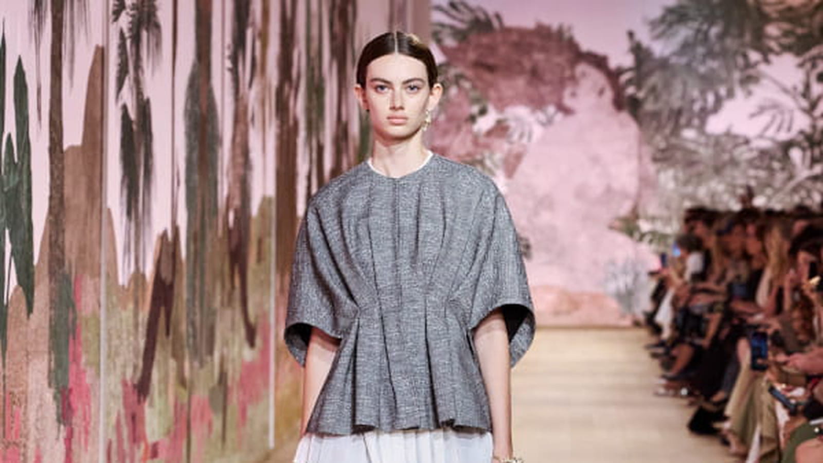 Look 28