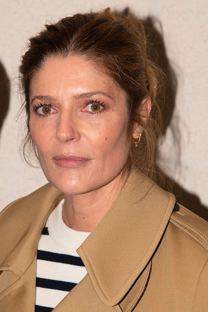 Chiara Mastroianni au défilé Louis Vuitton