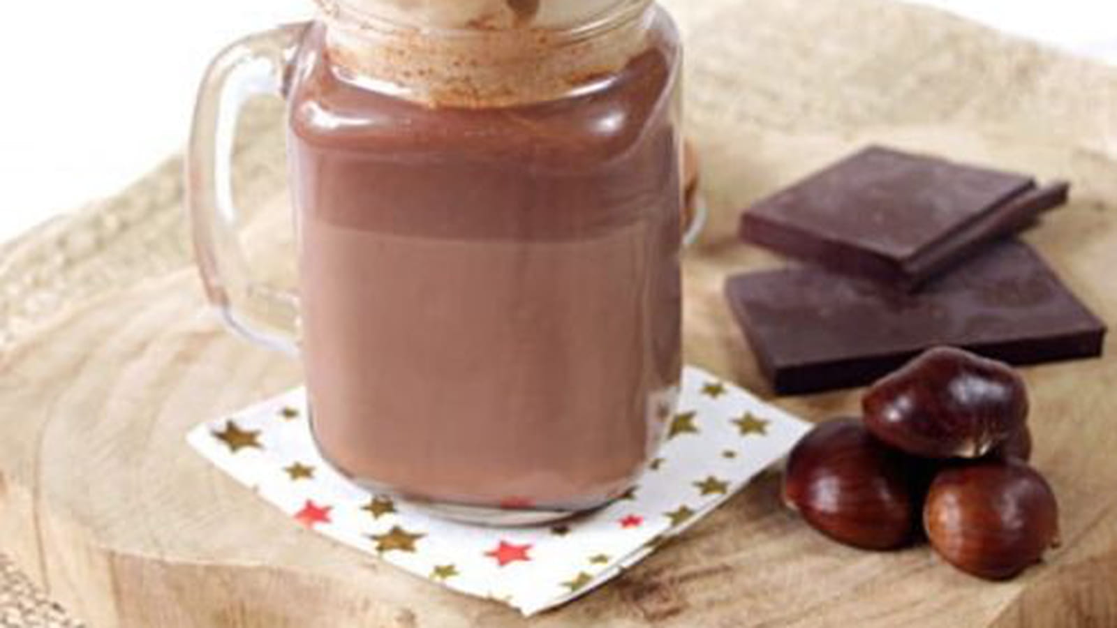 Vrai chocolat chaud et sa chantilly aux marrons