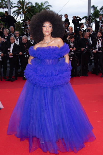 Oph&eacute;ly M&eacute;zino en robe bleue en tulle Christophe Guillarm&eacute;