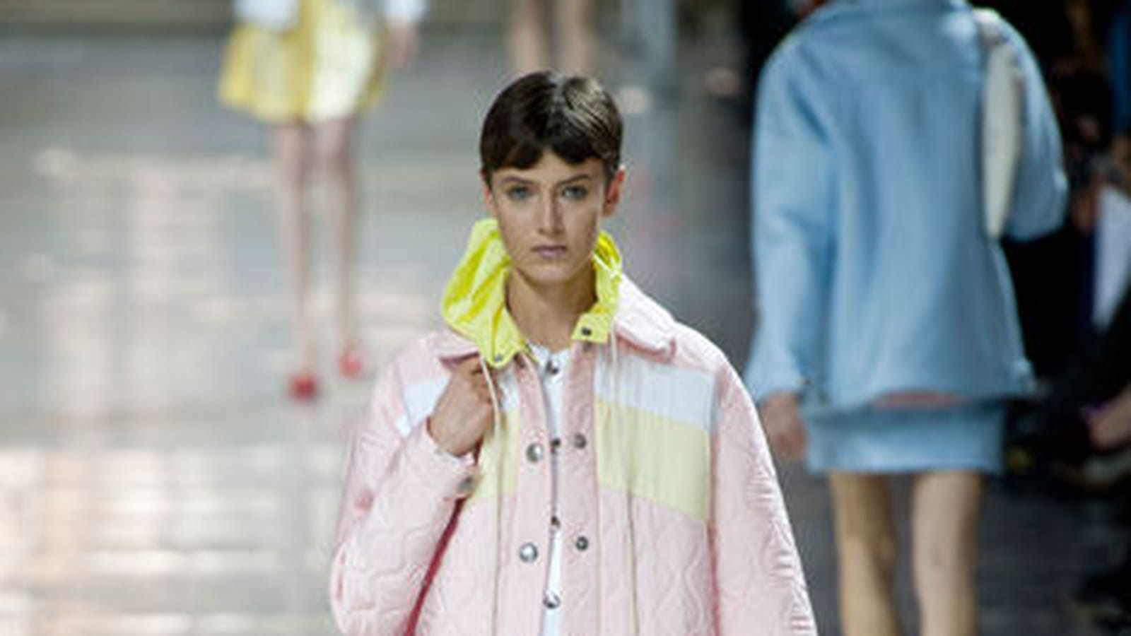La jupe plissée chez Miu Miu