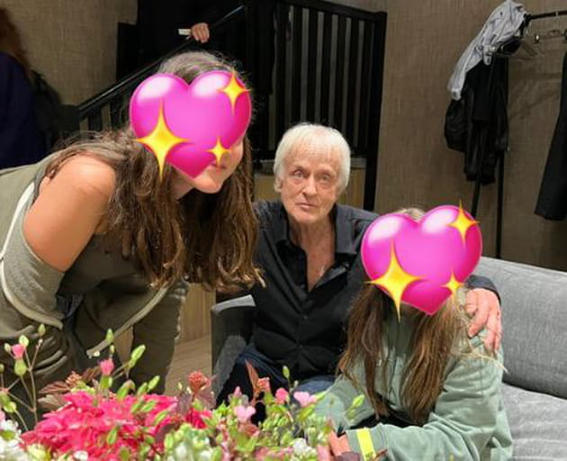 Les filles de Marc-Olivier Fogiel ont soutenu leur parrain, Dave
