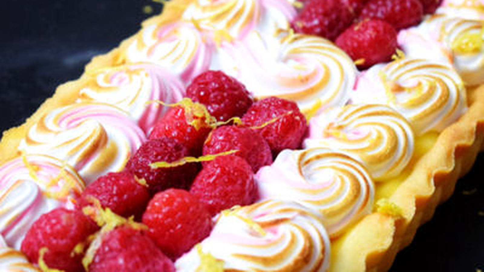 Tarte citron et framboise meringuée