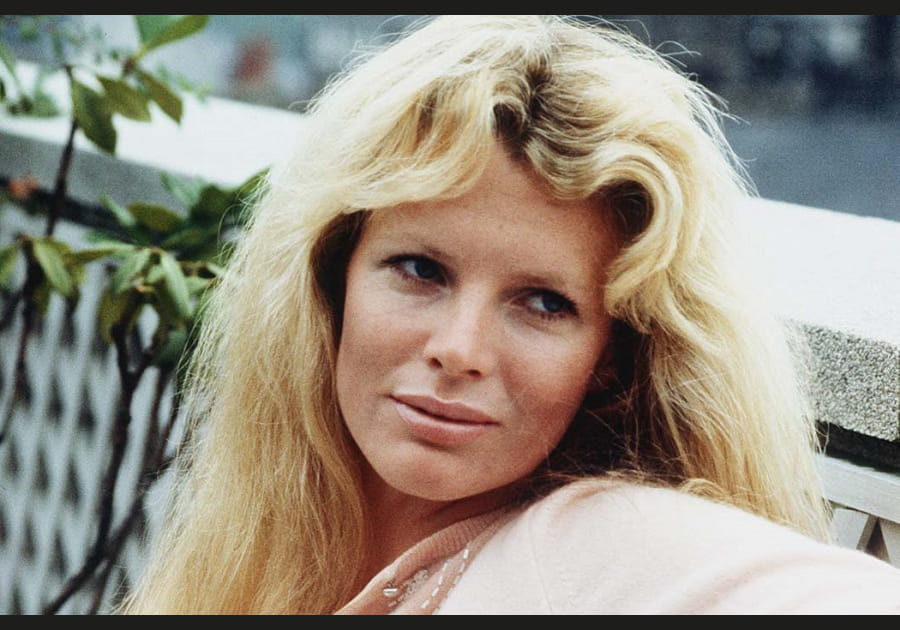 La bouche charnue de Kim Basinger