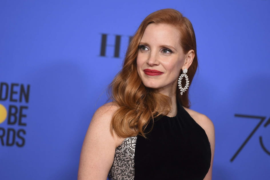Le one side hair cuivr&eacute; de Jessica Chastain