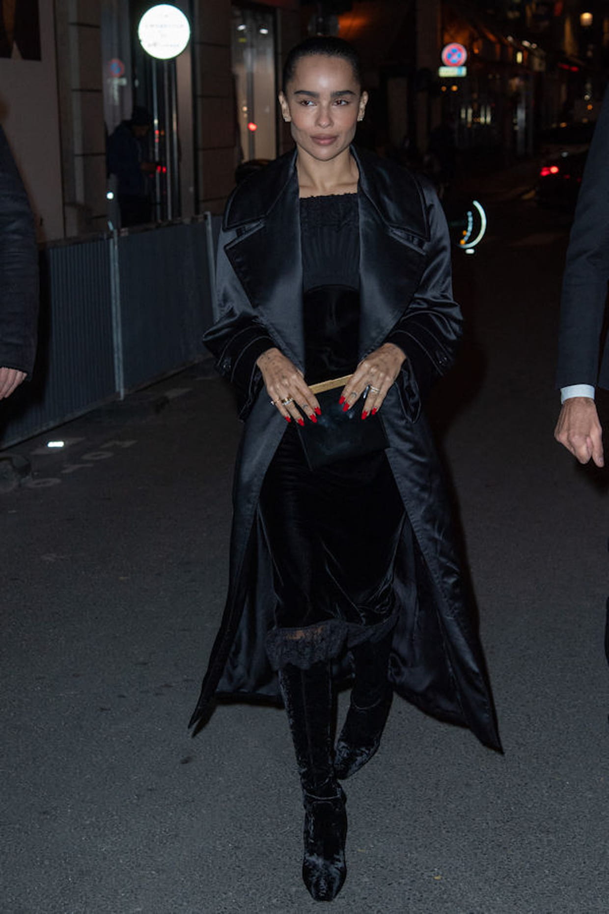 Zoë Kravitz à l'ouverture du Saint Laurent Rive Droite Sushi Park