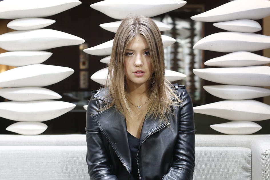Le mi-long d&eacute;grad&eacute; d'Ad&egrave;le Exarchopoulos