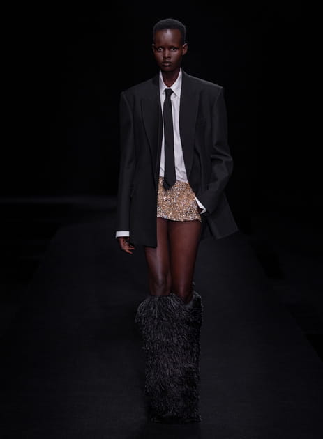 Look 33&nbsp;du d&eacute;fil&eacute; Valentino