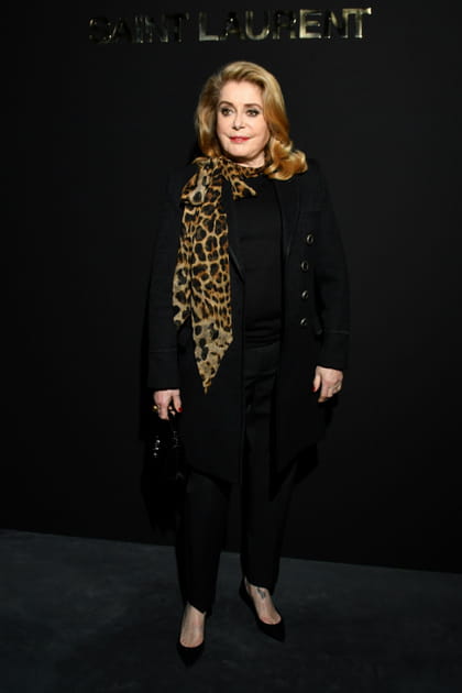 Catherine Deneuve au d&eacute;fil&eacute; Saint Laurent