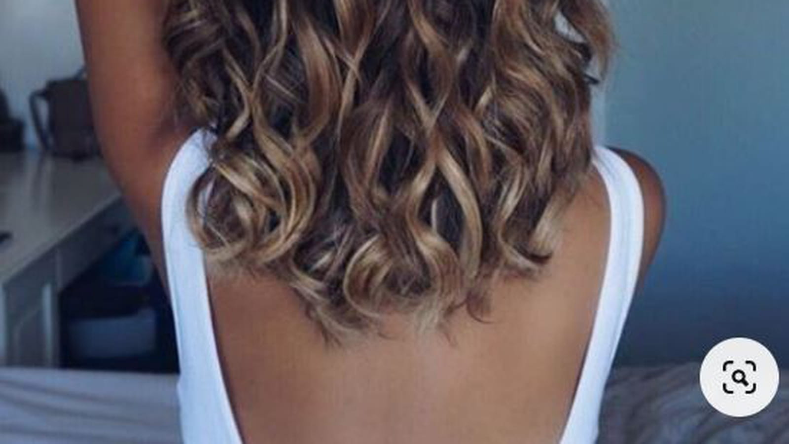 Ombre hair sur cheveux bouclés