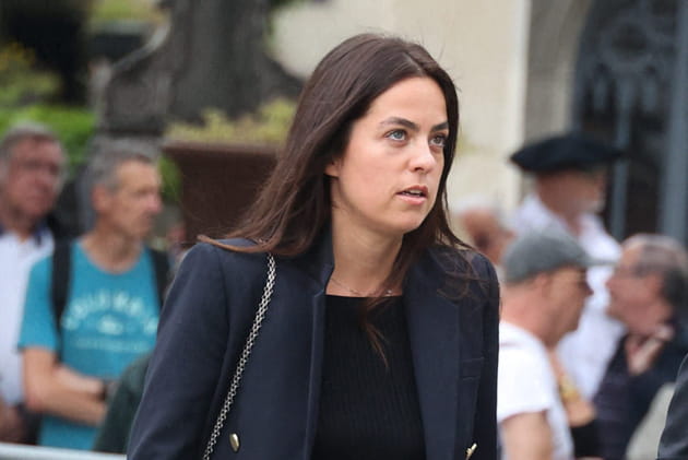 La fille d'Alain Delon, Anouchka Delon : apparition remarquée aux obsèques de Françoise Hardy