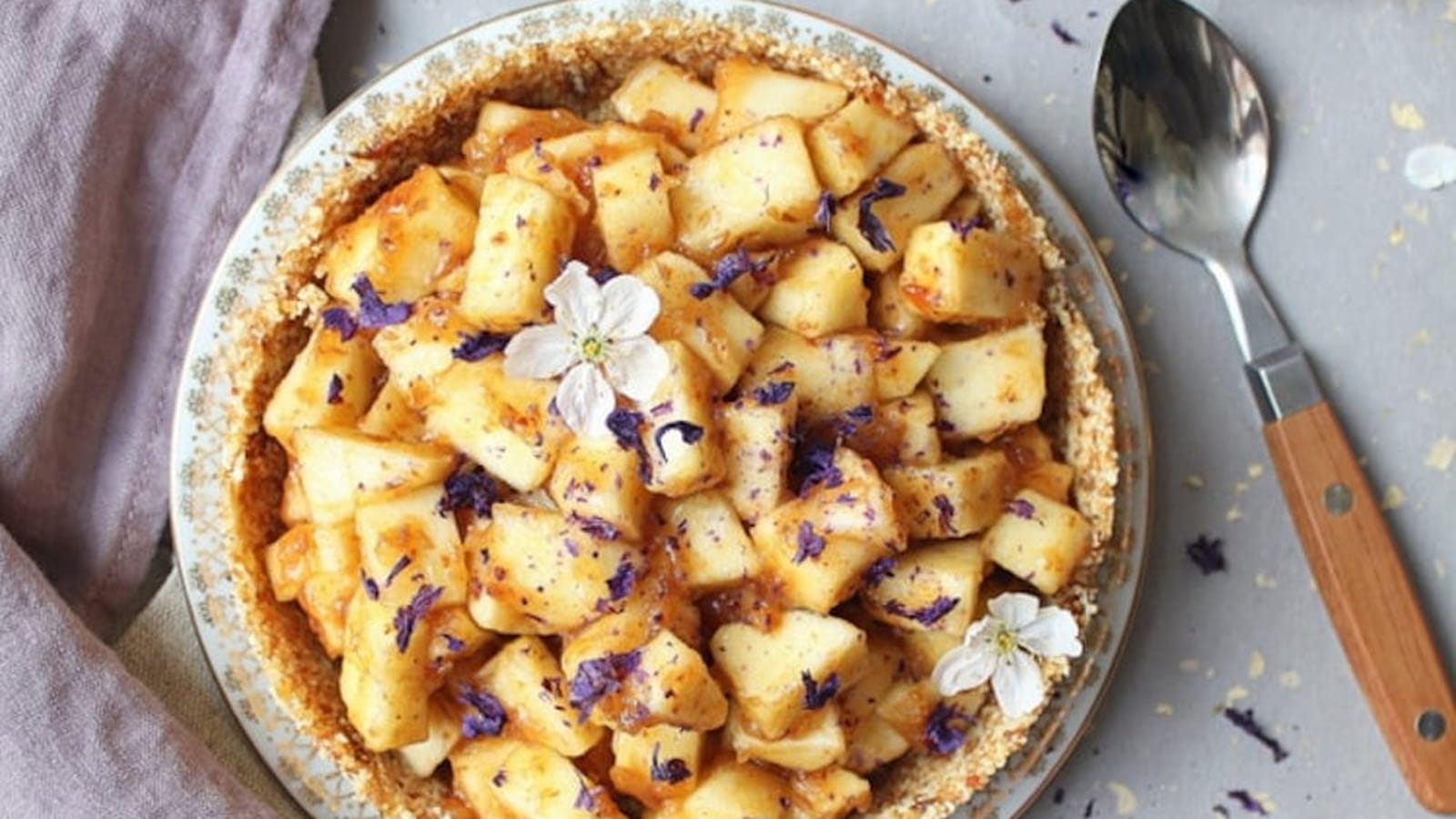 Tarte aux pommes crue à la vanille