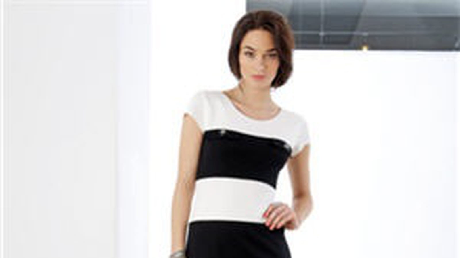 Robe noire et blanche de Jus d'Orange