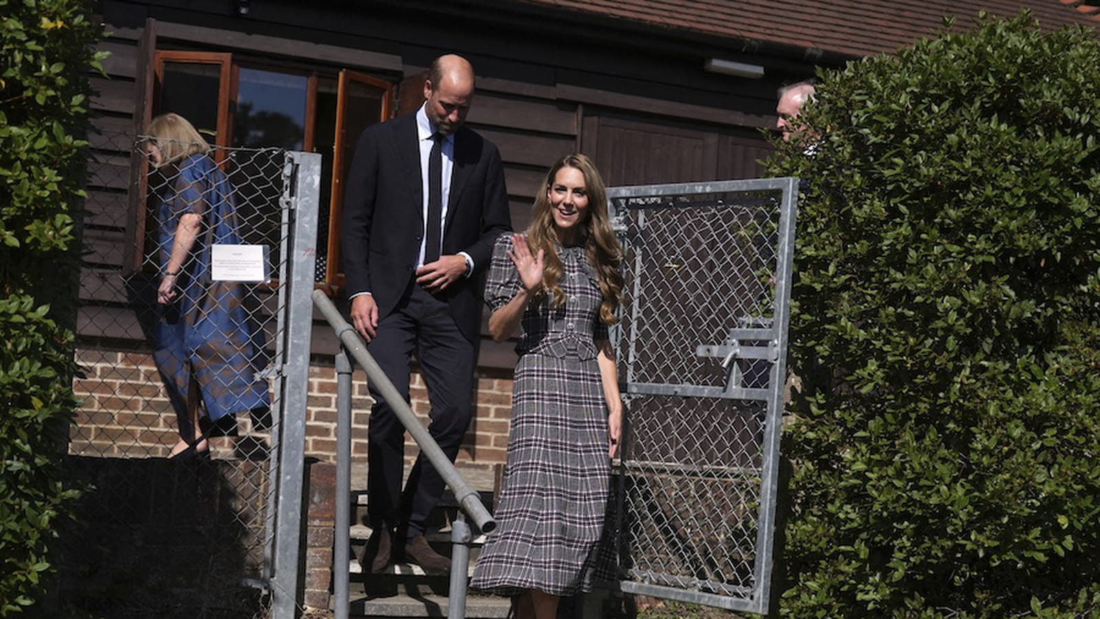 Kate Middleton choisit l'imprimé carreaux deux fois dans la même semaine, Audrey Fleurot star du tapis rouge en combinaison sporty...