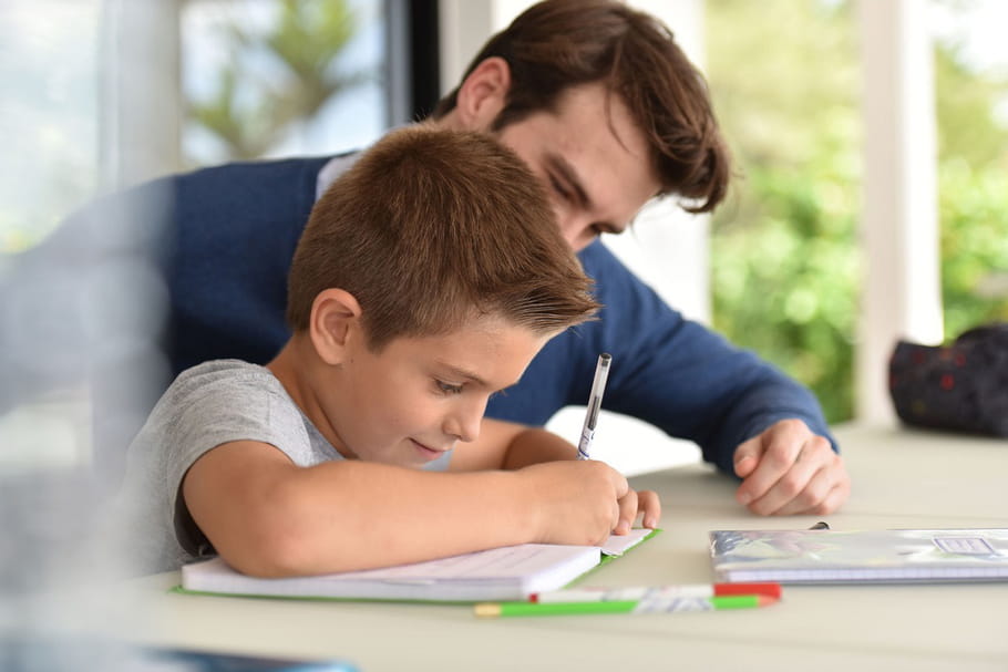 Devoirs à la maison : un moment de stress pour un parent sur deux