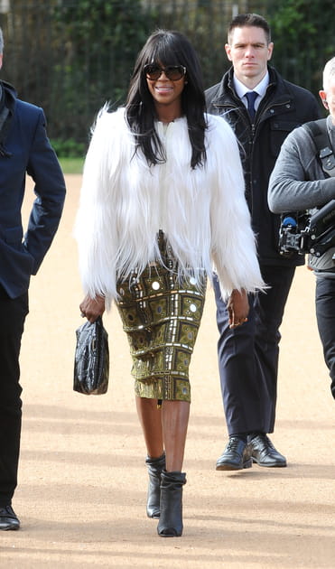 Naomi Campbell au défilé Burberry Prorsum