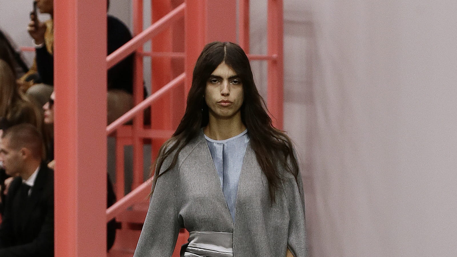 Look 42 