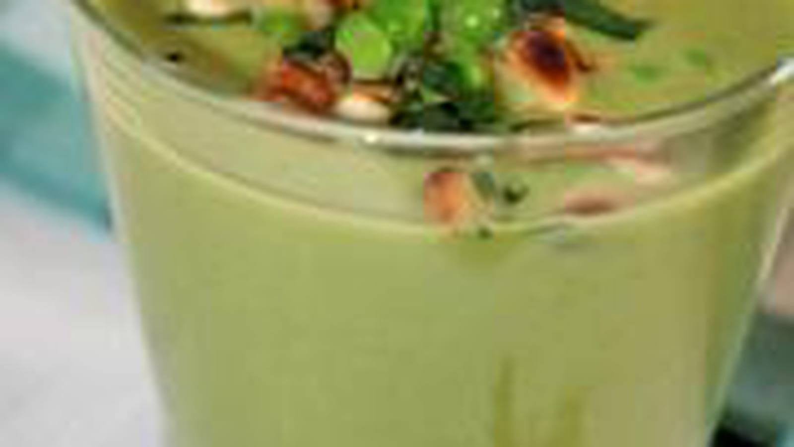 Velouté glacé de petits pois