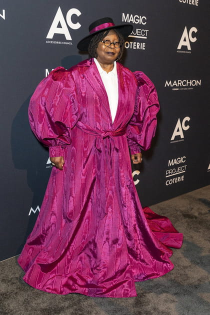 Whoopi Goldberg en robe veste
