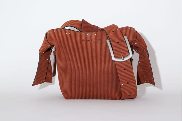 Sac &agrave; main c&ocirc;tel&eacute; d'Acne Studios