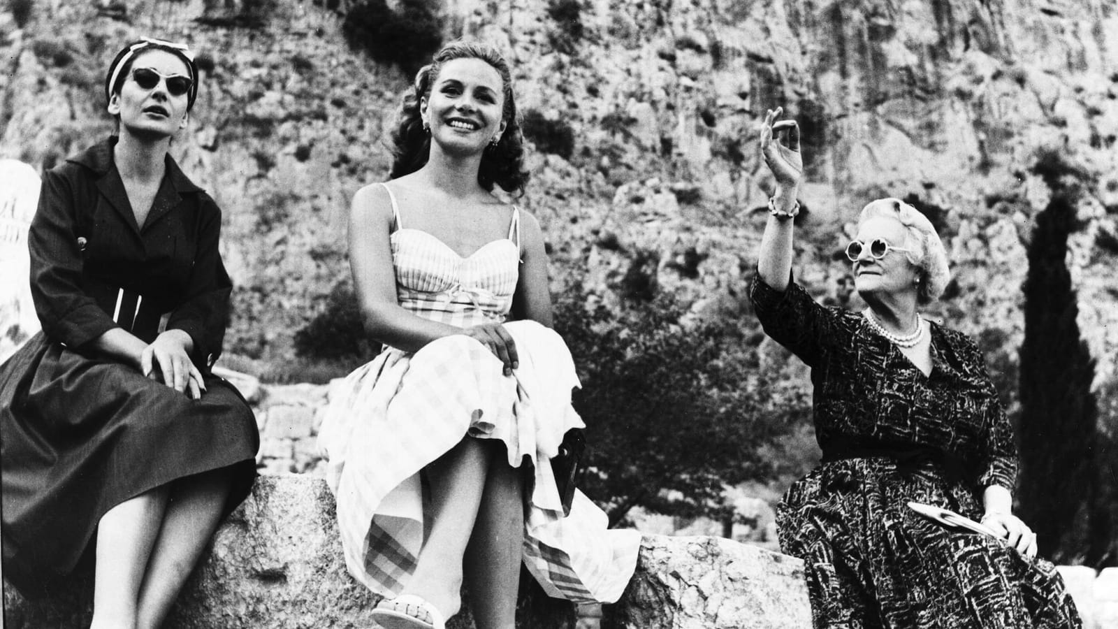Avec Lady Clementine Churchill et l'épouse de son amant, Athina Onassis