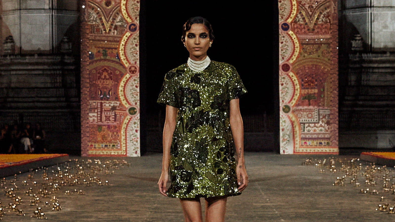 Look 24