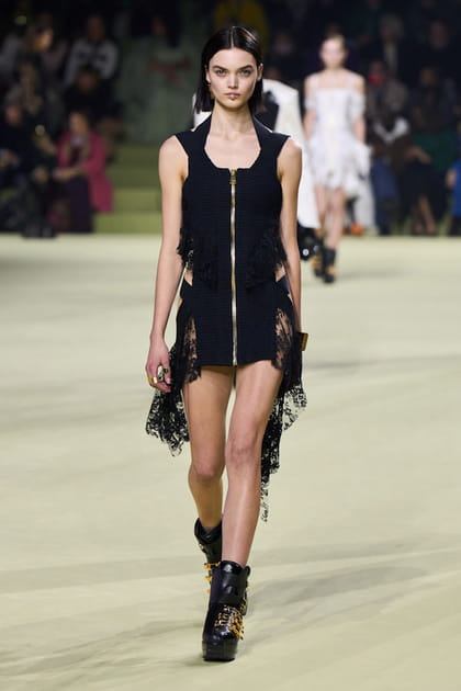 Look 64&nbsp;du d&eacute;fil&eacute; Balmain