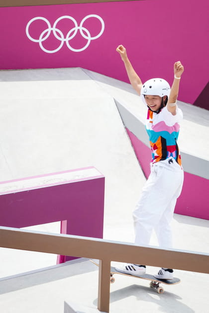 La skateuse Momiji Nishiya