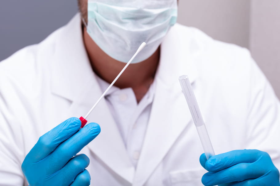 Test de paternité : procédure, loi en France, prix, est-ce fiable ?